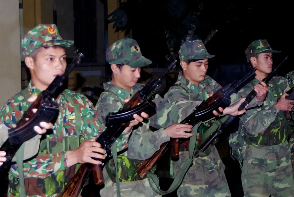 Giữ bình yên cho người dân đón tết ảnh 15