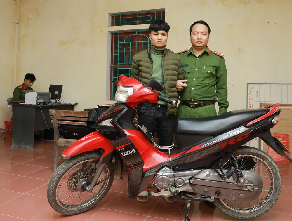 Đối tượng Thái Mạnh Giáp cùng phương tiện bị thu giữ