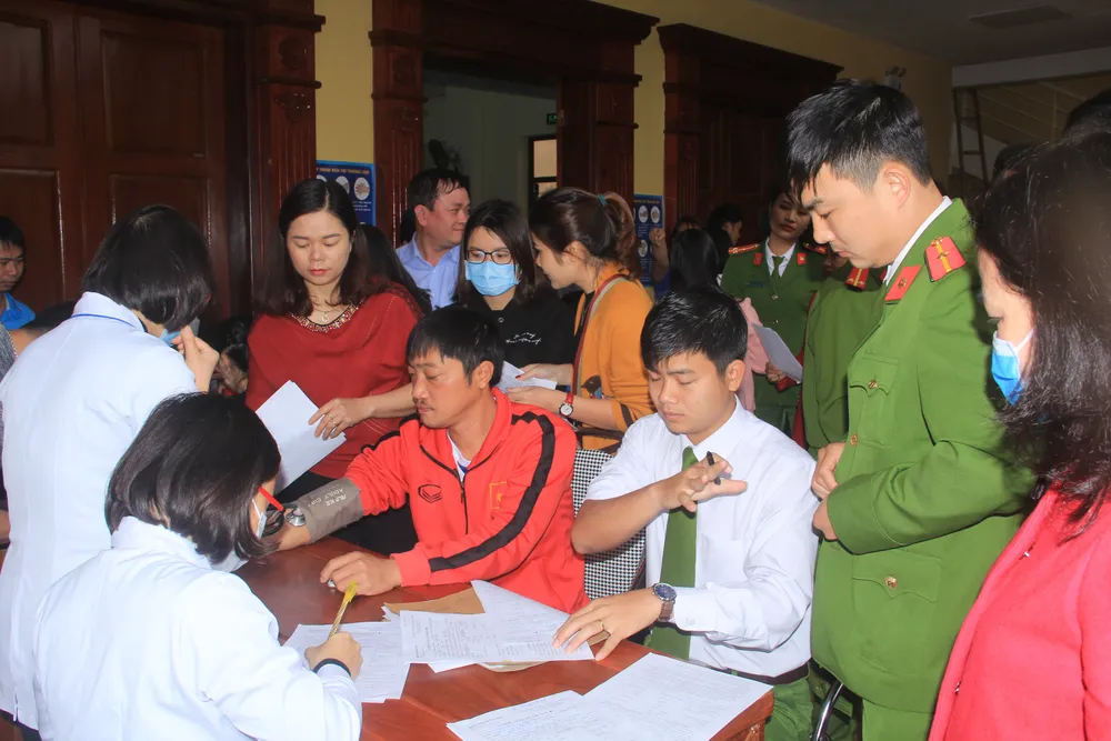 275 đơn vị máu giúp đỡ bệnh nhân ảnh 1