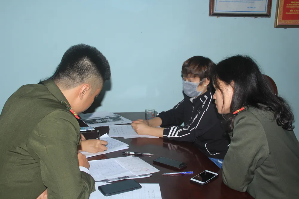 Công an làm việc với Trương T. T.