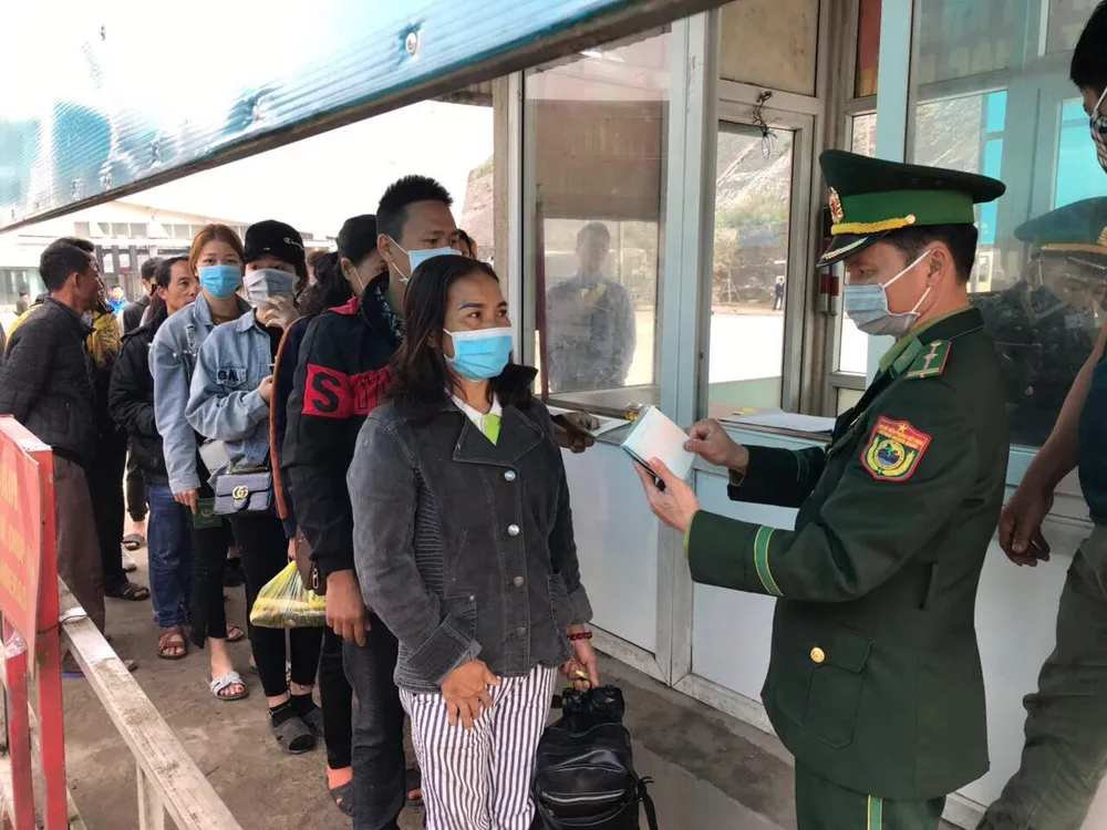 4 người ở Hà Tĩnh đi trên chuyến bay QR 968 âm tính với Covid-19 ảnh 2