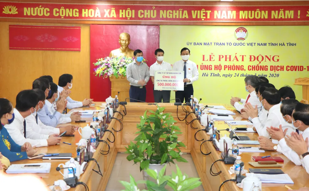 Hà Tĩnh: Hơn 34 tỷ đồng ủng hộ công tác phòng, chống dịch Covid-19 ảnh 1