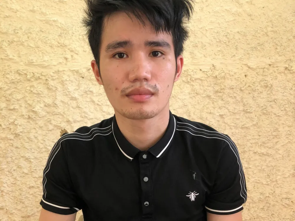 Khởi tố đối tượng đâm bạn cùng phòng trọng thương trong khu cách ly tập trung ảnh 1