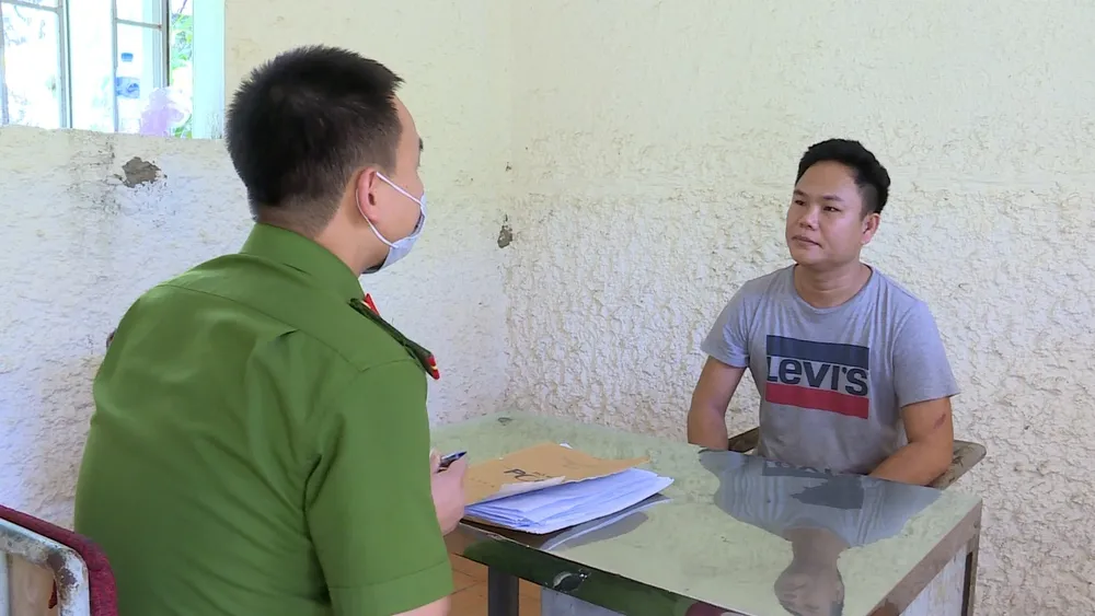 Đánh sập đường dây cá độ bóng đá qua mạng cực lớn, với số tiền giao dịch khoảng 10.000 tỷ đồng ảnh 2