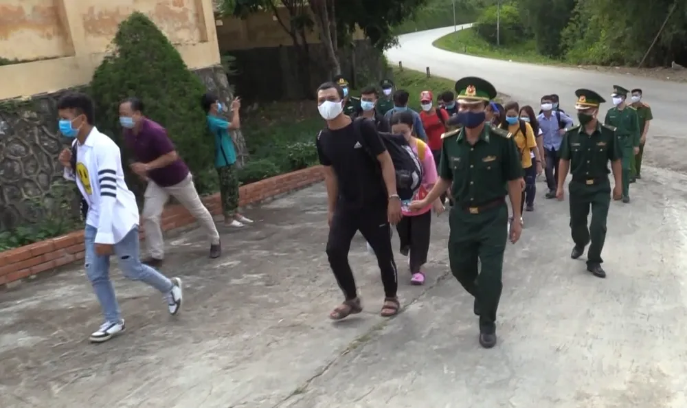 Triệt phá đường dây đưa người xuất cảnh trái phép sang Trung Quốc  ảnh 1