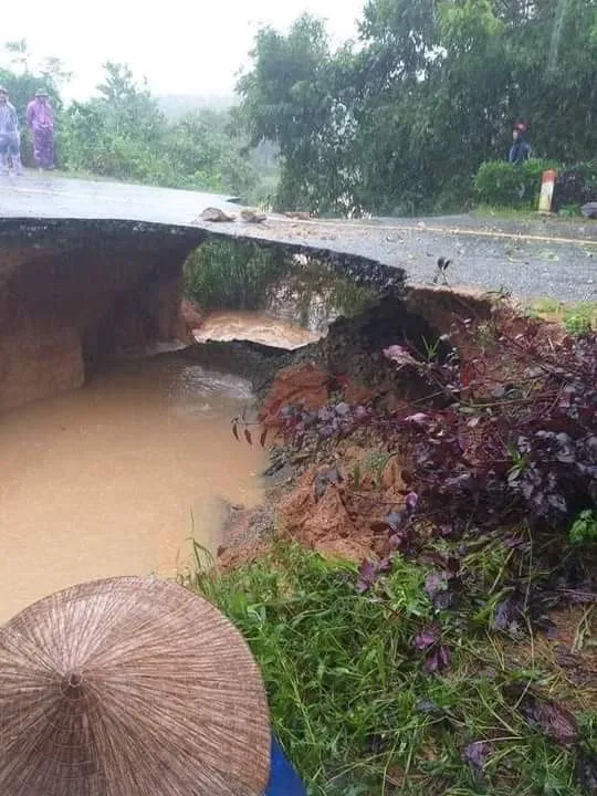 Bộ đội Biên phòng Hà Tĩnh kịp thời ứng cứu nhiều người dân trong vùng lũ ảnh 13