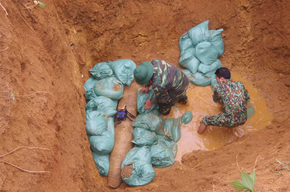 Hà Tĩnh xử lý 2 quả bom còn sót lại sau chiến tranh ảnh 12