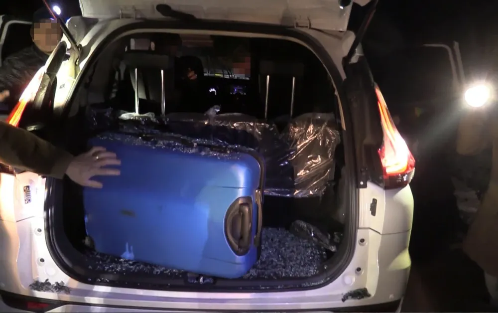 Bắt giữ đối tượng vận chuyển 11kg ma túy trên biên giới ảnh 4