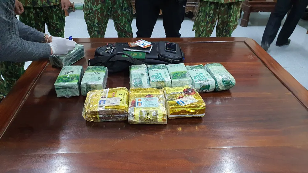 Bắt giữ đối tượng vận chuyển 11kg ma túy trên biên giới ảnh 7