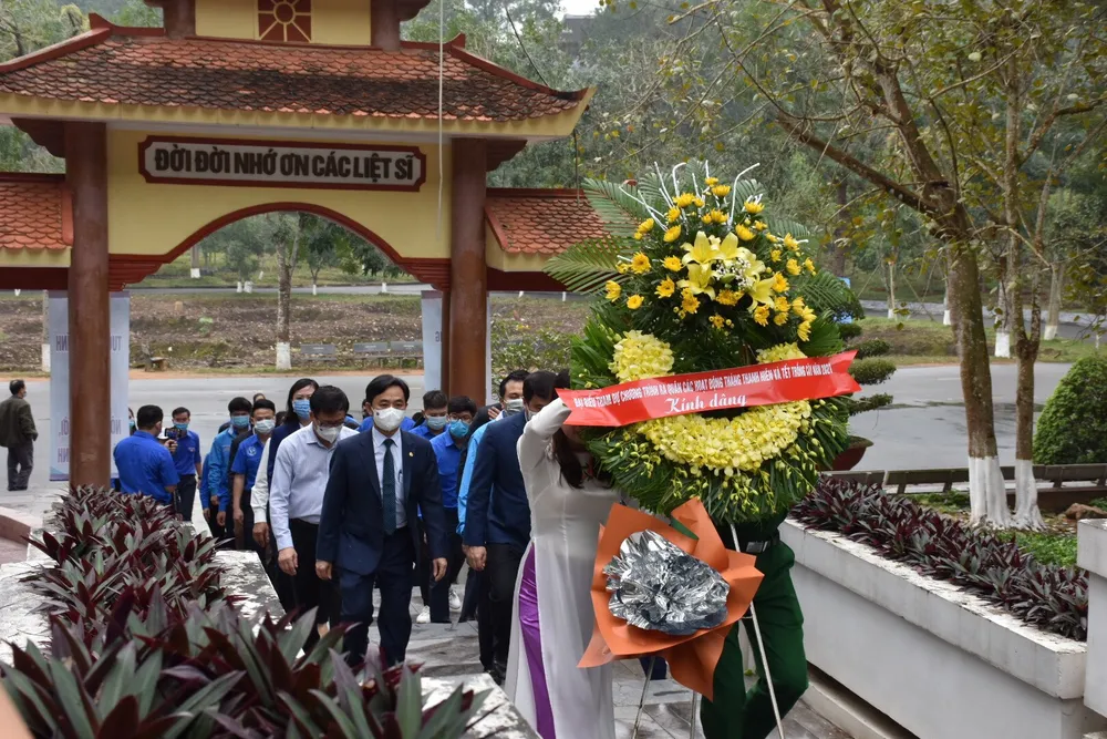 Hà Tĩnh: Ra quân Tháng thanh niên và Tết trồng cây “Đời đời nhớ ơn Bác Hồ” ảnh 12