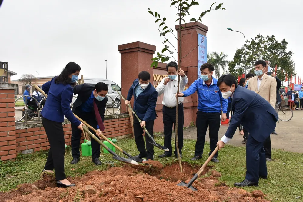 Hà Tĩnh: Ra quân Tháng thanh niên và Tết trồng cây “Đời đời nhớ ơn Bác Hồ” ảnh 6