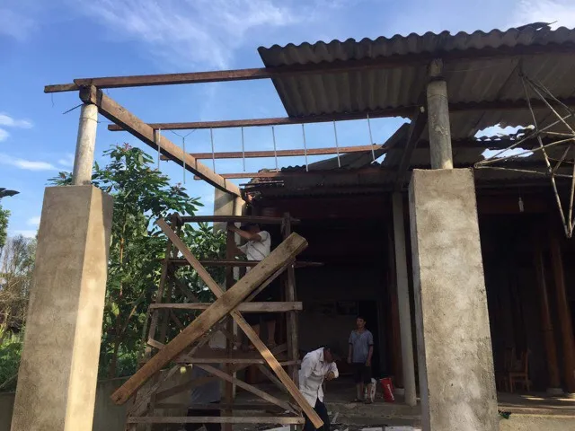 Lốc xoáy gây thiệt hại nặng về tài sản của người dân Hà Tĩnh ảnh 17