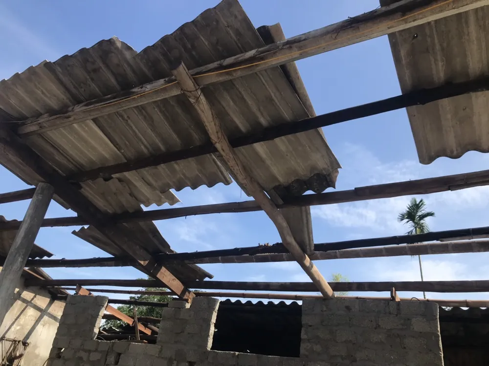 Lốc xoáy gây thiệt hại nặng về tài sản của người dân Hà Tĩnh ảnh 14