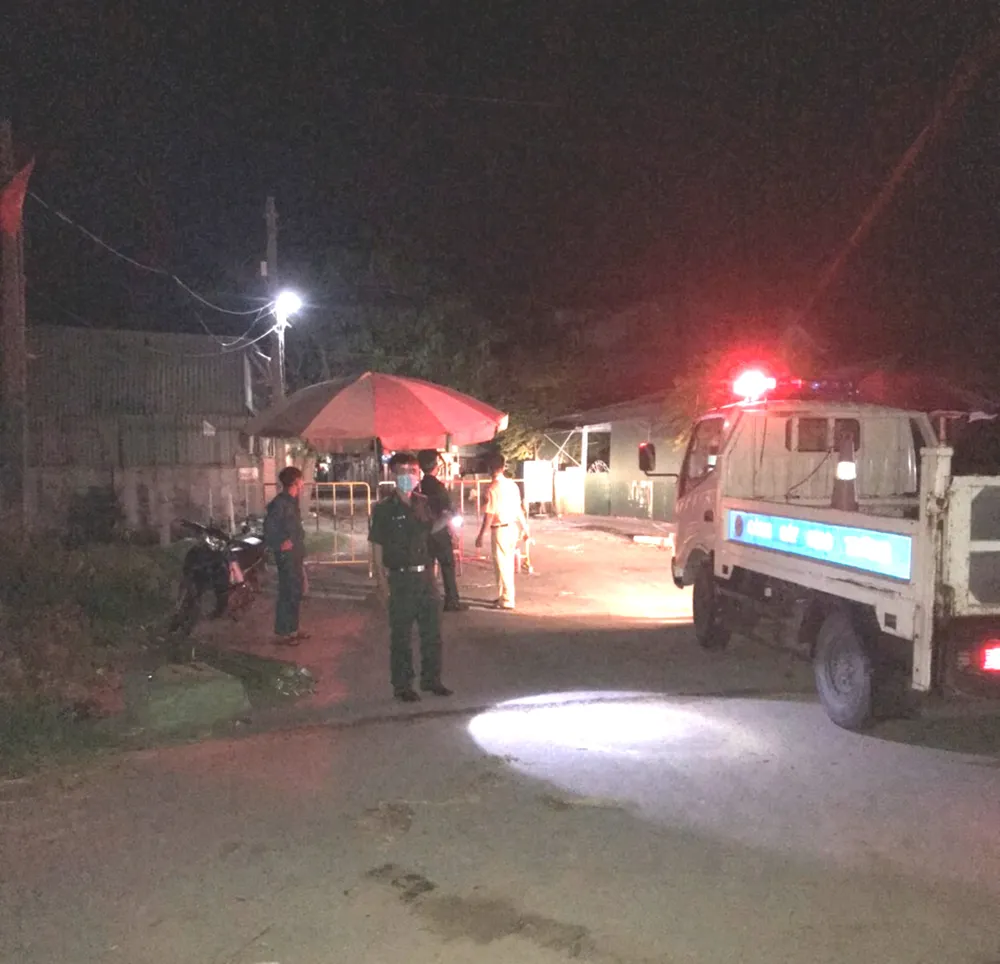 Hà Tĩnh cách ly y tế khu vực hơn 4.000 hộ gia đình để phòng, chống dịch Covid-19 ảnh 1