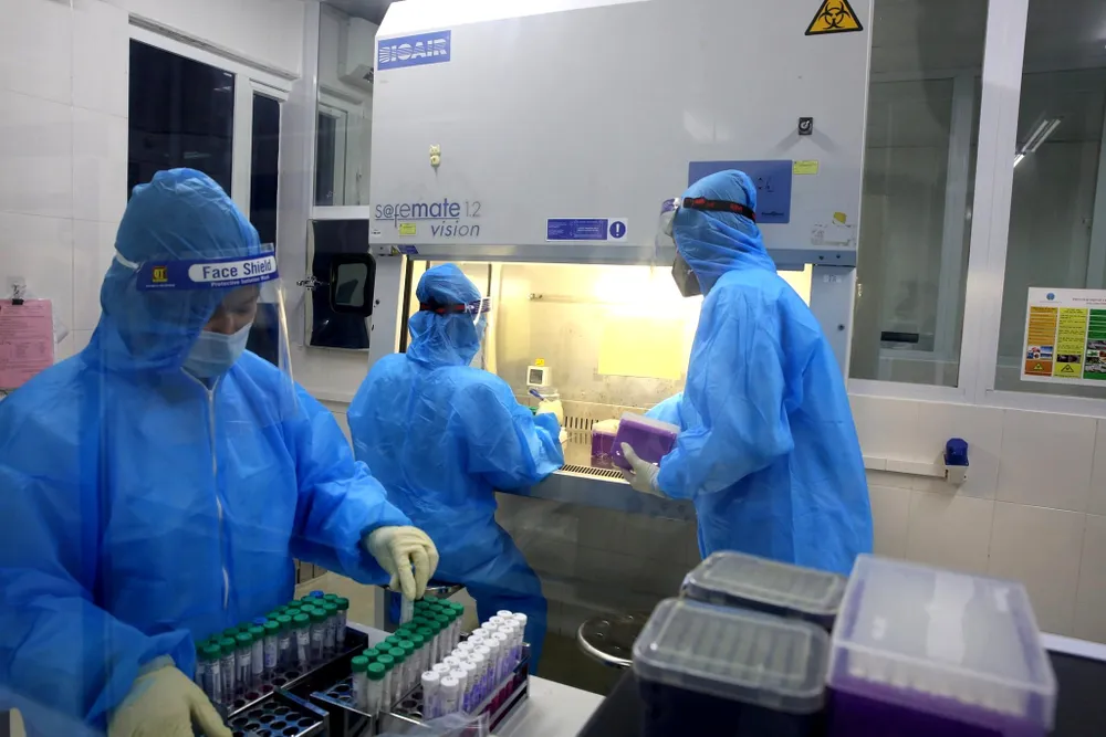 Hà Tĩnh mở rộng điều tra dịch tễ, lập danh sách những người tiếp xúc gần với bệnh nhân Covid-19 ảnh 2