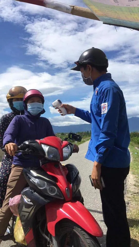 Tuổi trẻ Hà Tĩnh chung tay phòng chống dịch Covid-19 ảnh 14