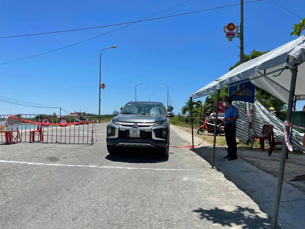 Hà Tĩnh: Khách sạn, nhà hàng, quán ăn, quán cà phê được hoạt động trở lại từ 0 giờ ngày 22-6 ảnh 4