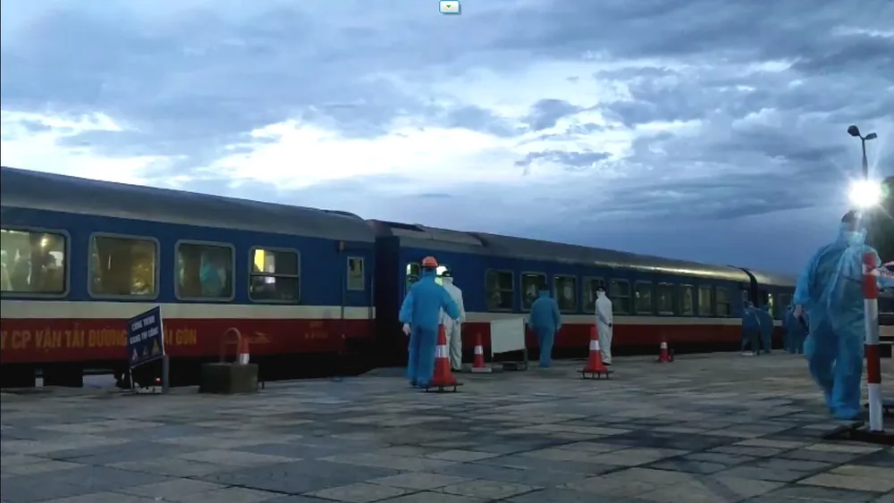 Hà Tĩnh đón 814 công dân từ TPHCM trở về quê an toàn ảnh 4