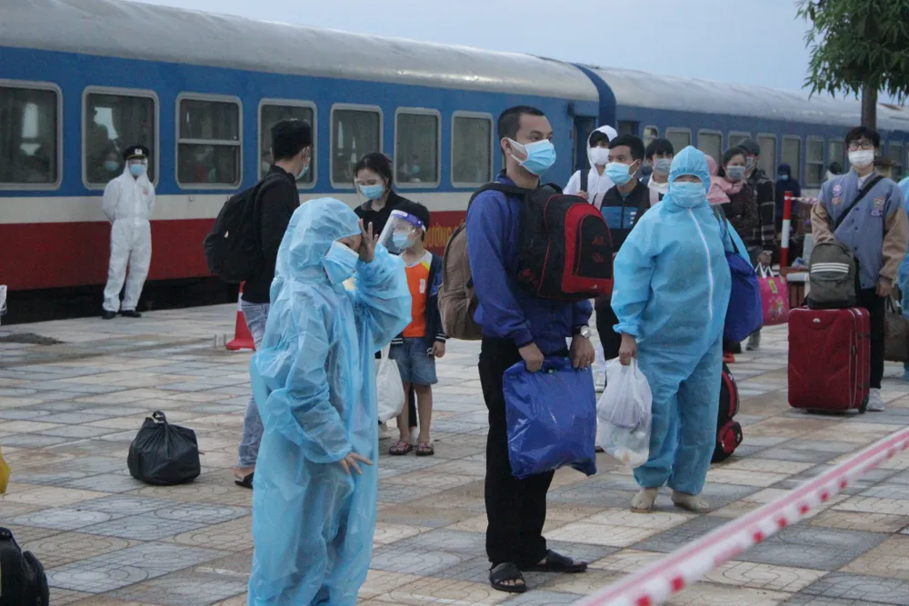 Hà Tĩnh đón 814 công dân từ TPHCM trở về quê an toàn ảnh 7