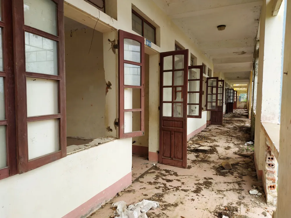 Hà Tĩnh: Hoang tàn trường học bỏ hoang ảnh 6