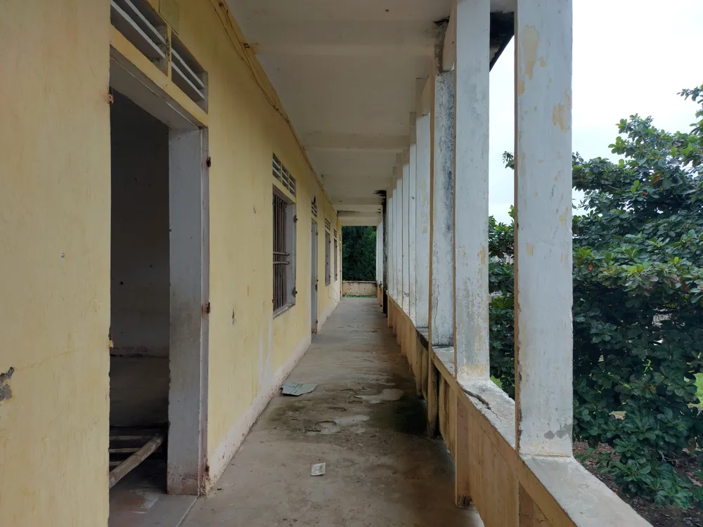 Hà Tĩnh: Hoang tàn trường học bỏ hoang ảnh 12