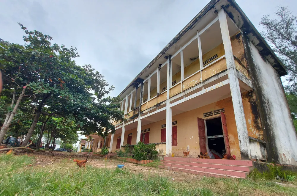 Hà Tĩnh: Hoang tàn trường học bỏ hoang ảnh 16