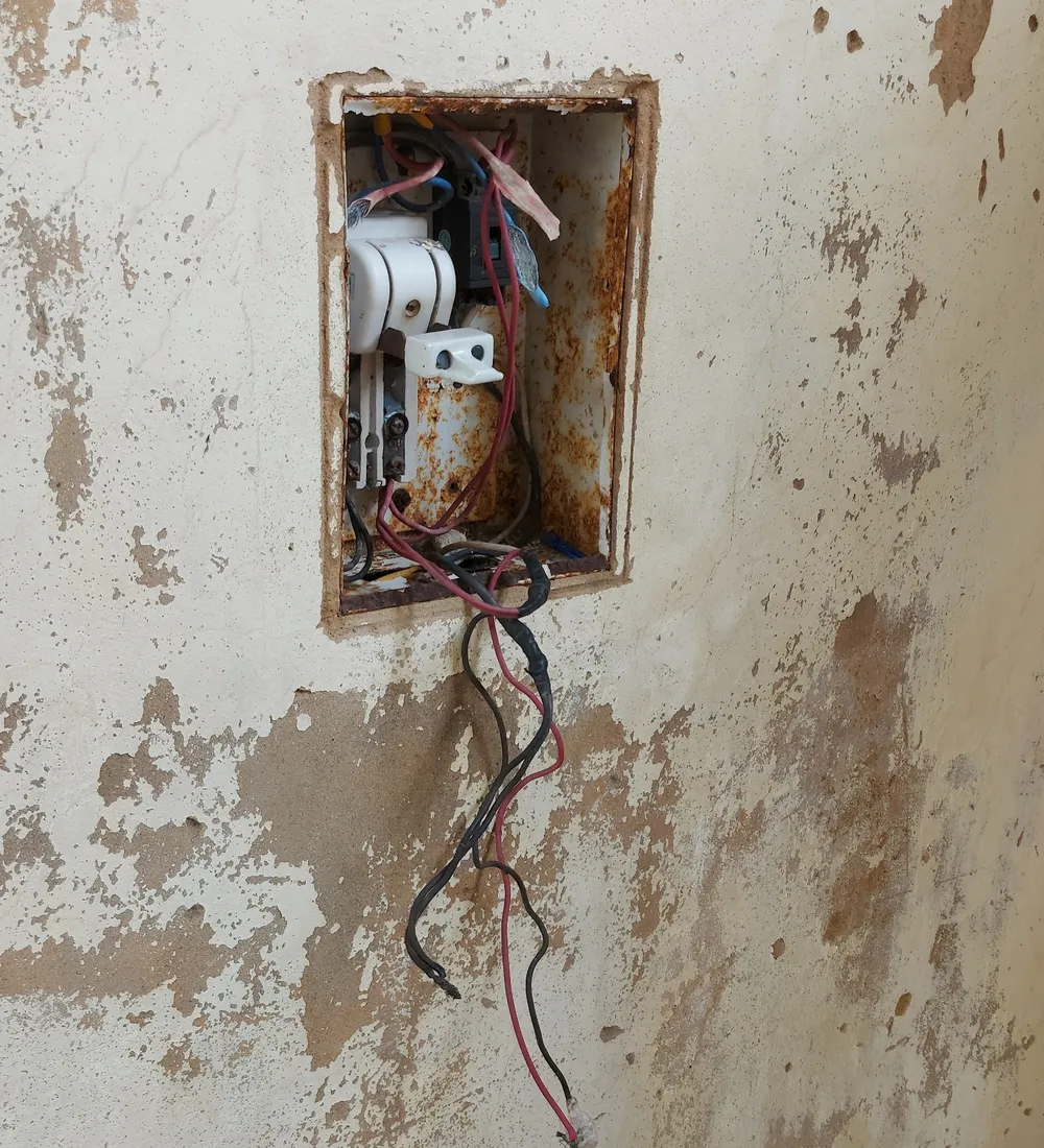 Hà Tĩnh: Hoang tàn trường học bỏ hoang ảnh 10