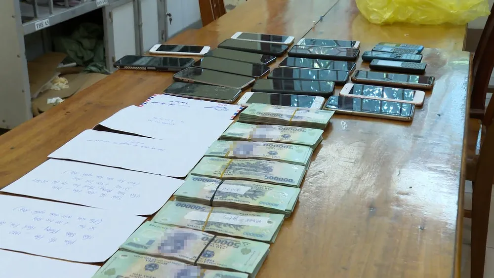 Hà Tĩnh: Triệt xóa đường dây đánh bạc, khởi tố 10 đối tượng ảnh 3