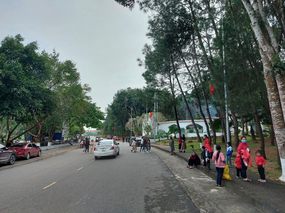 Hà Tĩnh: Các khu di tích đón khách du xuân đầu năm ảnh 4