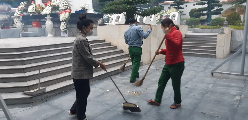 Hà Tĩnh: Các khu di tích đón khách du xuân đầu năm ảnh 6