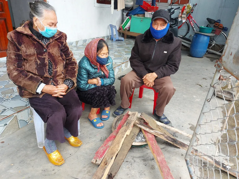 Bắc miền Trung: Nhiều trường phải cho học sinh nghỉ học tránh rét ảnh 3