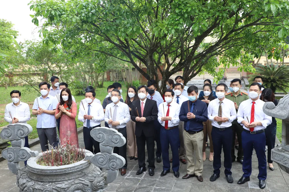 Hà Tĩnh: Dâng hương kỷ niệm ngày sinh cố Tổng Bí thư Hà Huy Tập ảnh 2