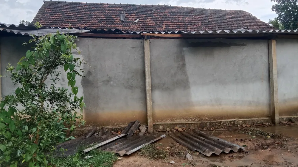 Hà Tĩnh: Lốc xoáy và mưa đá gây thiệt hại nặng ở xã miền núi ảnh 9