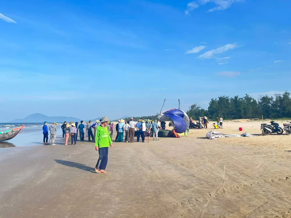 2 cha con đánh người tử vong rồi ngụy tạo tai nạn trên biển ảnh 1