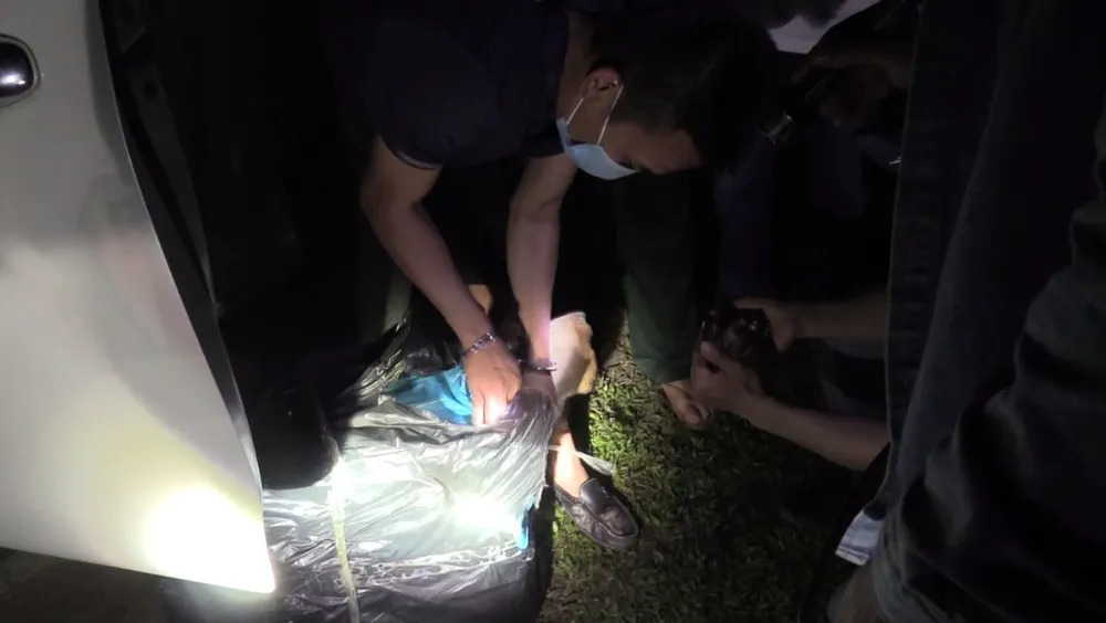 Hà Tĩnh: Bắt giữ đối tượng vận chuyển trái phép 200kg pháo hoa nổ ảnh 1