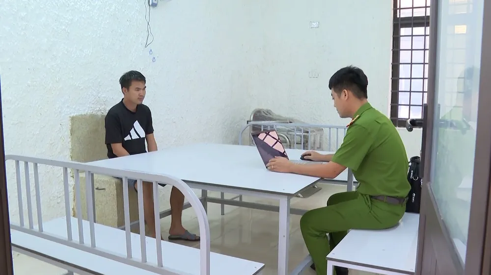 Hà Tĩnh: Khởi tố, tạm giam 3 đối tượng tàng trữ, sử dụng vũ khí “nóng” giải quyết mâu thuẫn ảnh 5