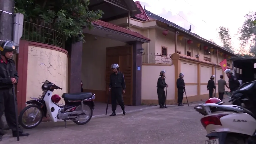 Hà Tĩnh: Khởi tố, tạm giam 3 đối tượng tàng trữ, sử dụng vũ khí “nóng” giải quyết mâu thuẫn ảnh 11