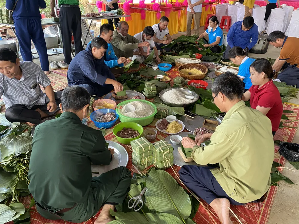 Độc đáo lễ hội đền Cả - Dinh đô quan Hoàng Mười ở Hà Tĩnh ảnh 2