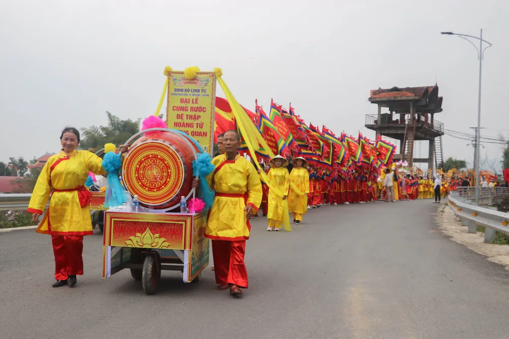 Độc đáo lễ hội đền Cả - Dinh đô quan Hoàng Mười ở Hà Tĩnh ảnh 8