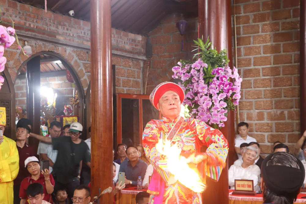 Độc đáo lễ hội đền Cả - Dinh đô quan Hoàng Mười ở Hà Tĩnh ảnh 13