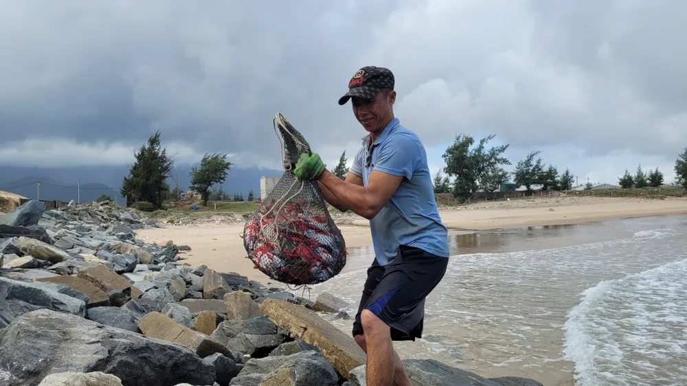 Ngư dân Hà Tĩnh trúng “lộc biển” những ngày đầu vụ cá Bắc ảnh 22