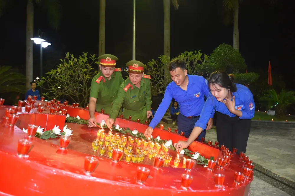 Tuổi trẻ Hà Tĩnh tưởng niệm 91 năm ngày hy sinh của Anh hùng liệt sĩ Lý Tự Trọng ảnh 4