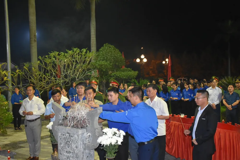 Tuổi trẻ Hà Tĩnh tưởng niệm 91 năm ngày hy sinh của Anh hùng liệt sĩ Lý Tự Trọng ảnh 7