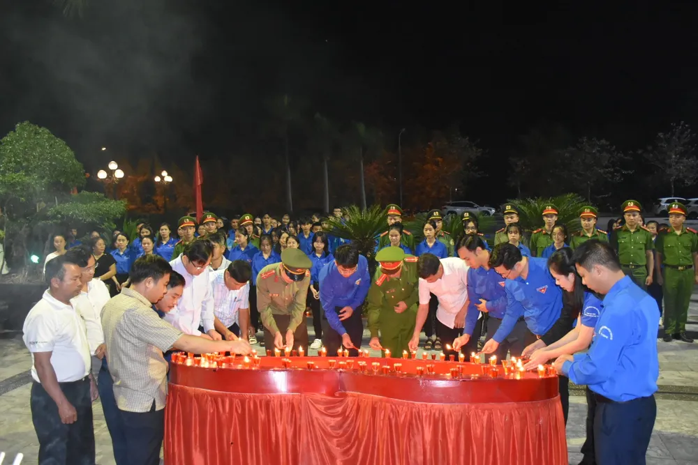 Tuổi trẻ Hà Tĩnh tưởng niệm 91 năm ngày hy sinh của Anh hùng liệt sĩ Lý Tự Trọng ảnh 8