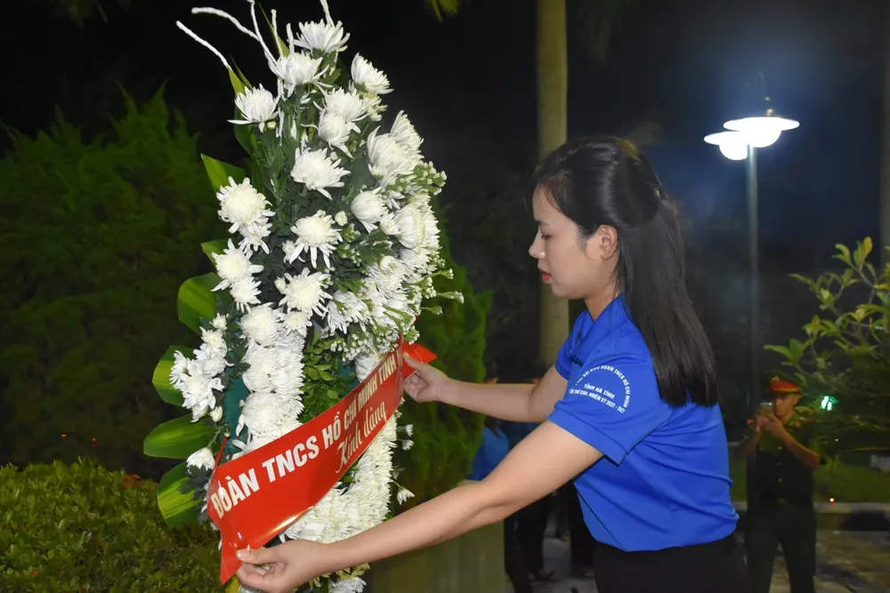 Tuổi trẻ Hà Tĩnh tưởng niệm 91 năm ngày hy sinh của Anh hùng liệt sĩ Lý Tự Trọng ảnh 2