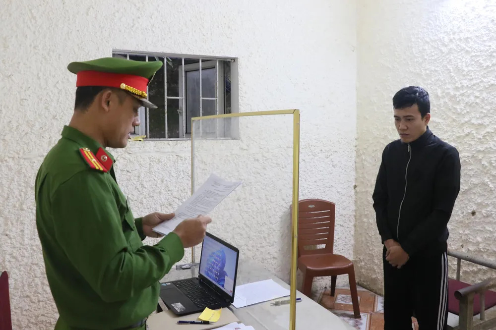 Khởi tố cặp vợ chồng lừa đảo chiếm đoạt hàng chục tỷ đồng ảnh 2