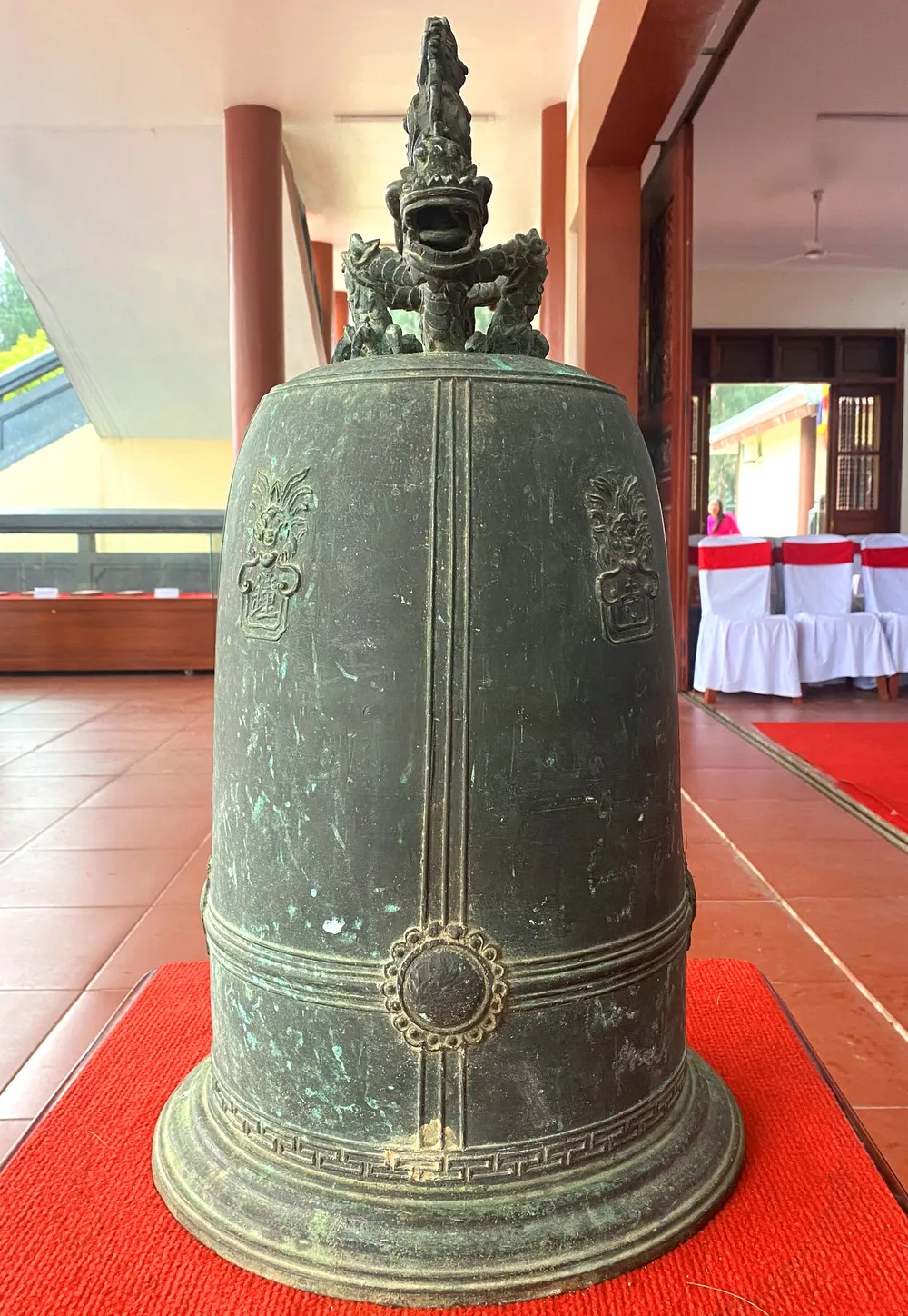 Chuông chùa Vãn Nghiêu