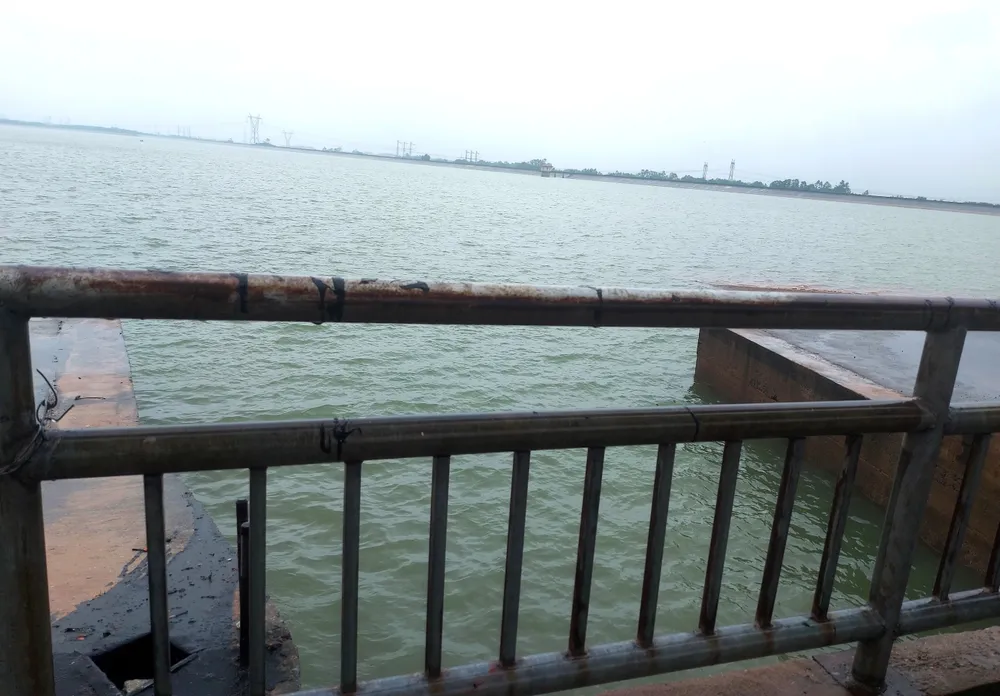 Mực nước trong hồ chứa Bộc Nguyên tăng lên do mưa lớn