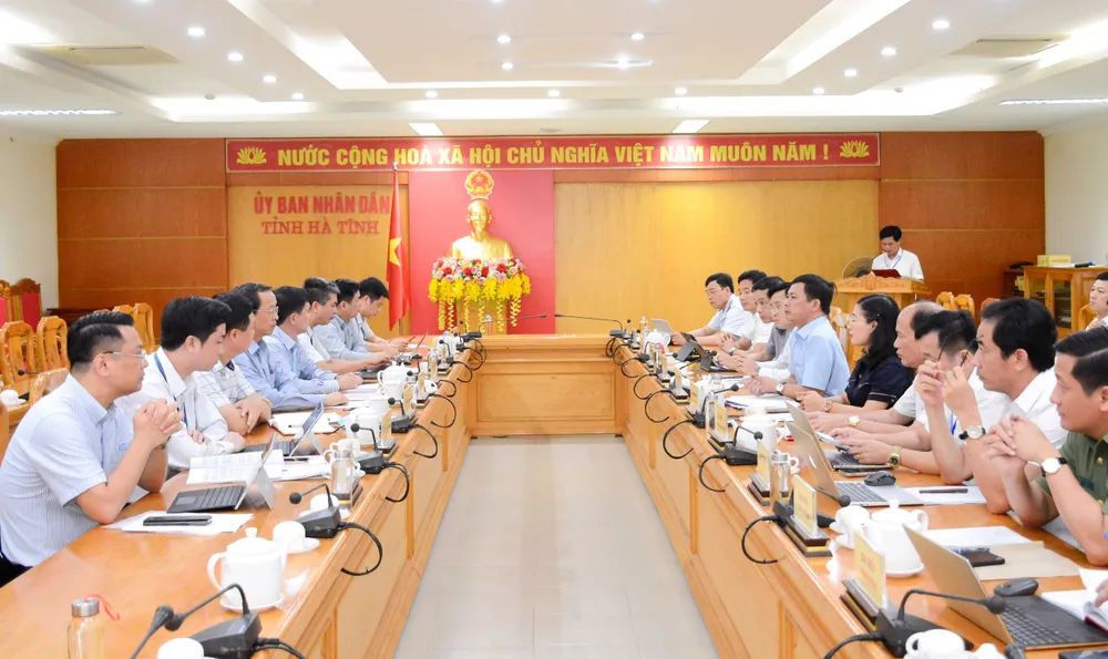 Quang cảnh buổi làm việc giữa Đoàn kiểm tra số 1 và UBND tỉnh Hà Tĩnh.jpg