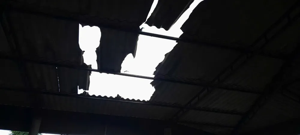 Nhà dân ở xã Nam Phúc Thăng, huyện Cẩm Xuyên, tỉnh Hà Tĩnh bị thiệt hại